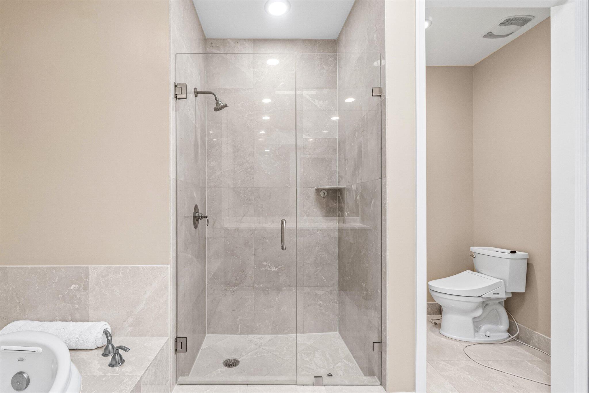 MARINA GRANDE RIVIERA BEA - Residential Lease