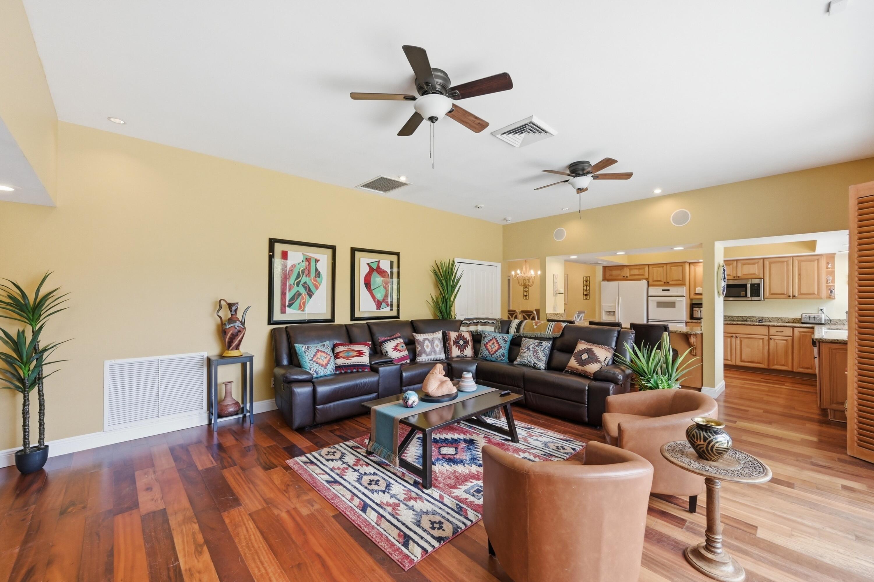 JACARANDA AREA 12-C - Residential