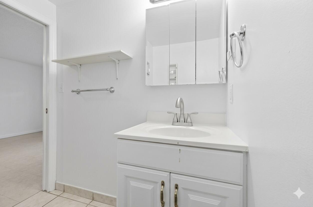 JACARANDA AREA 12-C - Residential