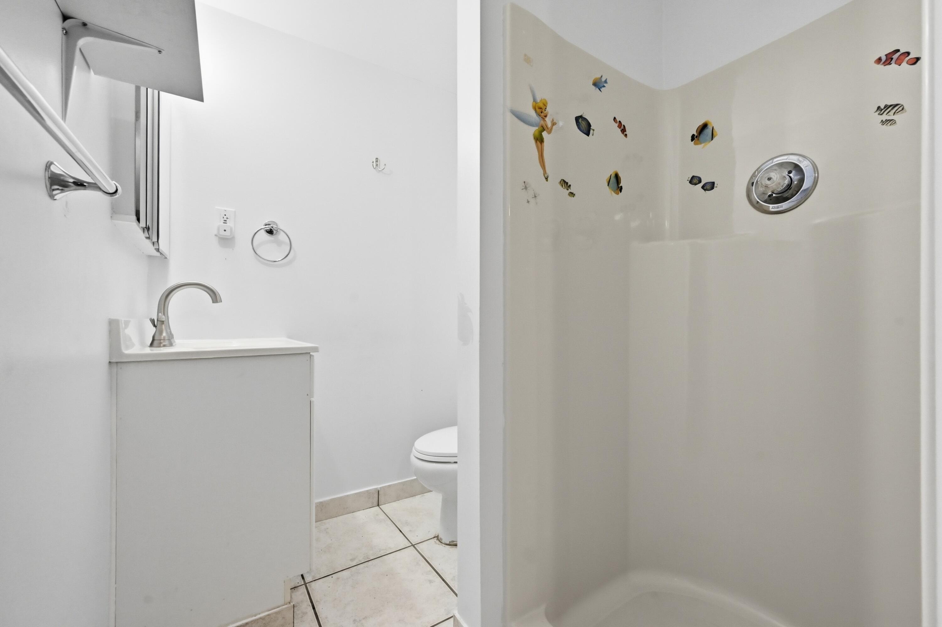 JACARANDA AREA 12-C - Residential