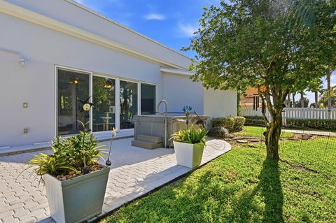 Tiny photo for 9001 N Lake Dasha Drive, Plantation, FL 33324 (MLS # B26015662)