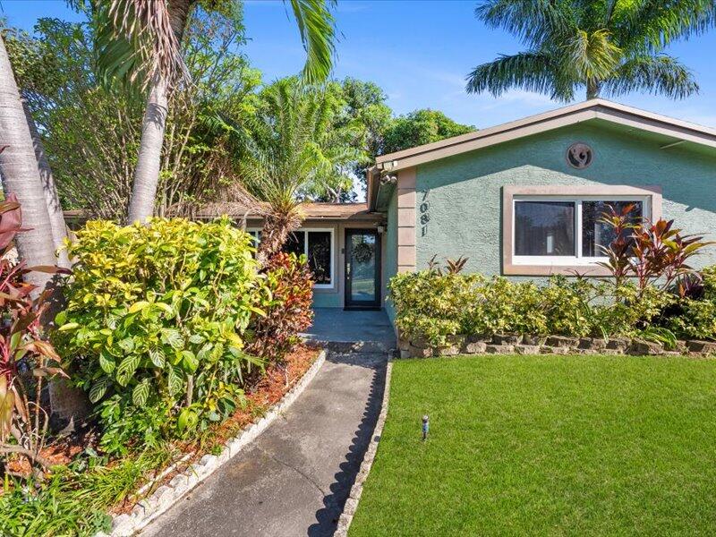 Photo of 7081 SW 30th Street, Miramar, FL 33023 (MLS # B26091519)