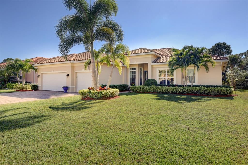 Photo of 6543 SW Key Deer Lane, Palm City, FL 34990 (MLS # R10765871)