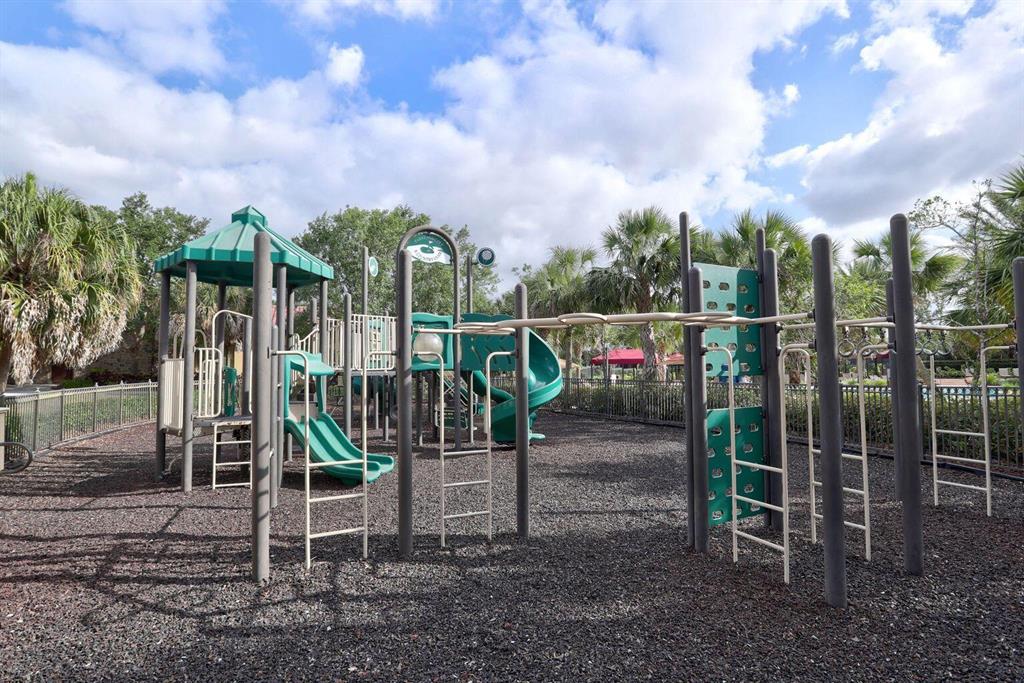 PARKLAND GOLF & COUNTRY C - Residential