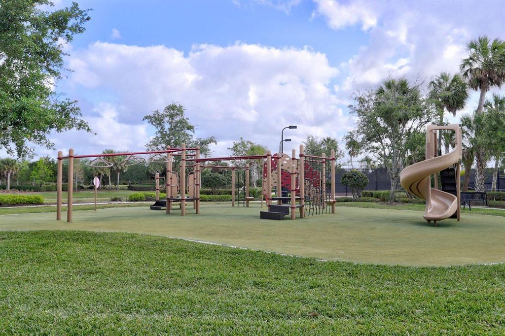 PARKLAND GOLF & COUNTRY C - Residential
