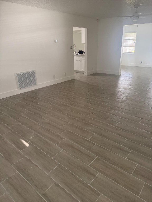 Lauderdale West 3 Sec 83- - Residential Lease