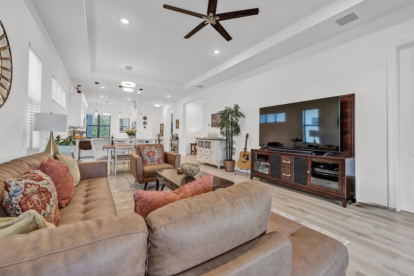 CRESSWIND PALM BEACH PHASE 3 - Residential