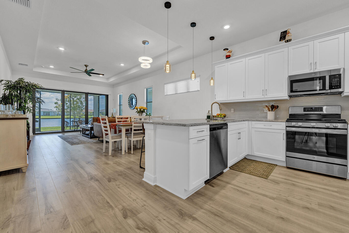 CRESSWIND PALM BEACH PHASE 3 - Residential