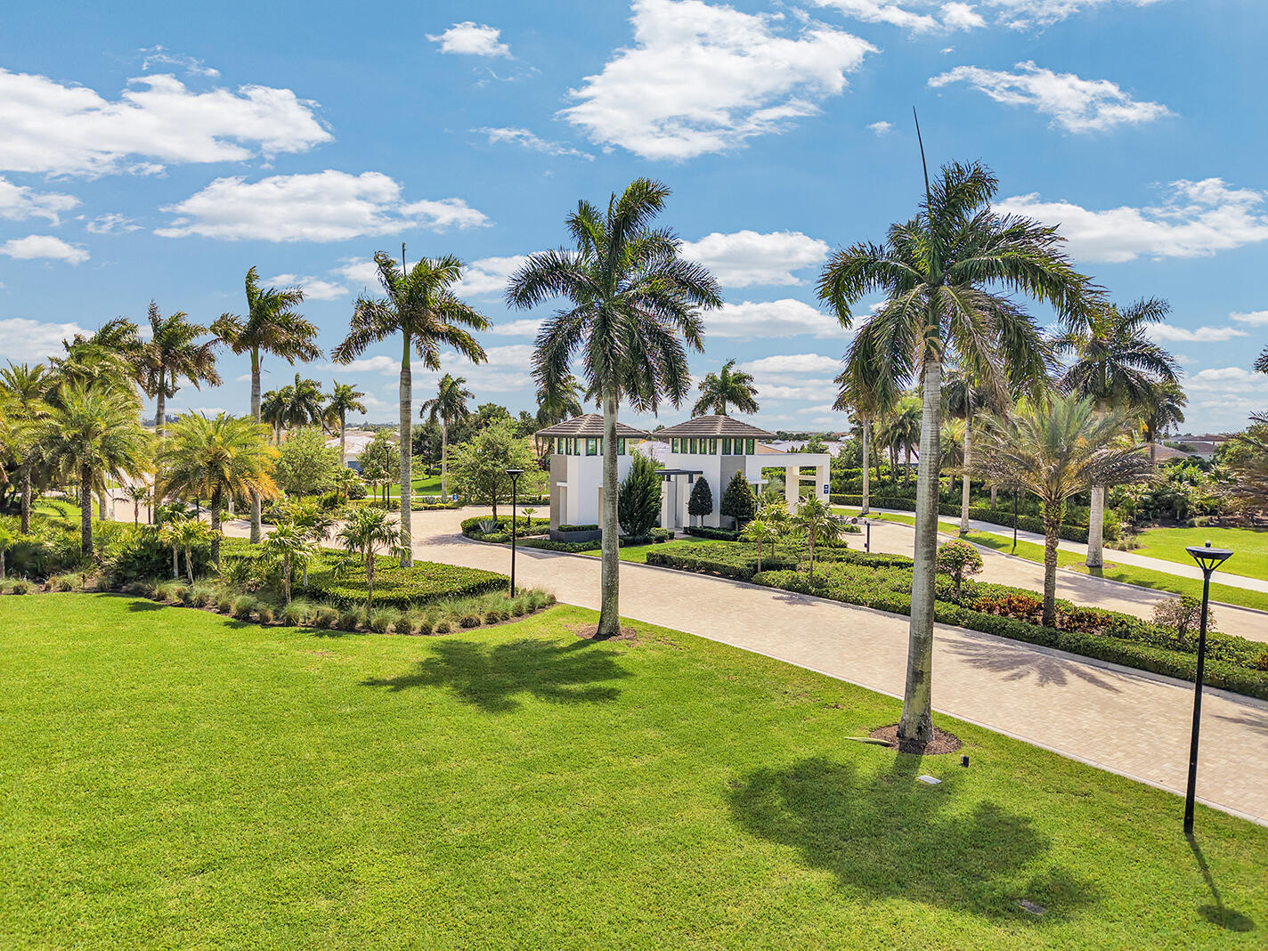 CRESSWIND PALM BEACH PHASE 3 - Residential