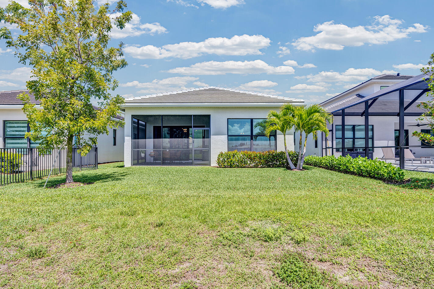 CRESSWIND PALM BEACH PHASE 3 - Residential