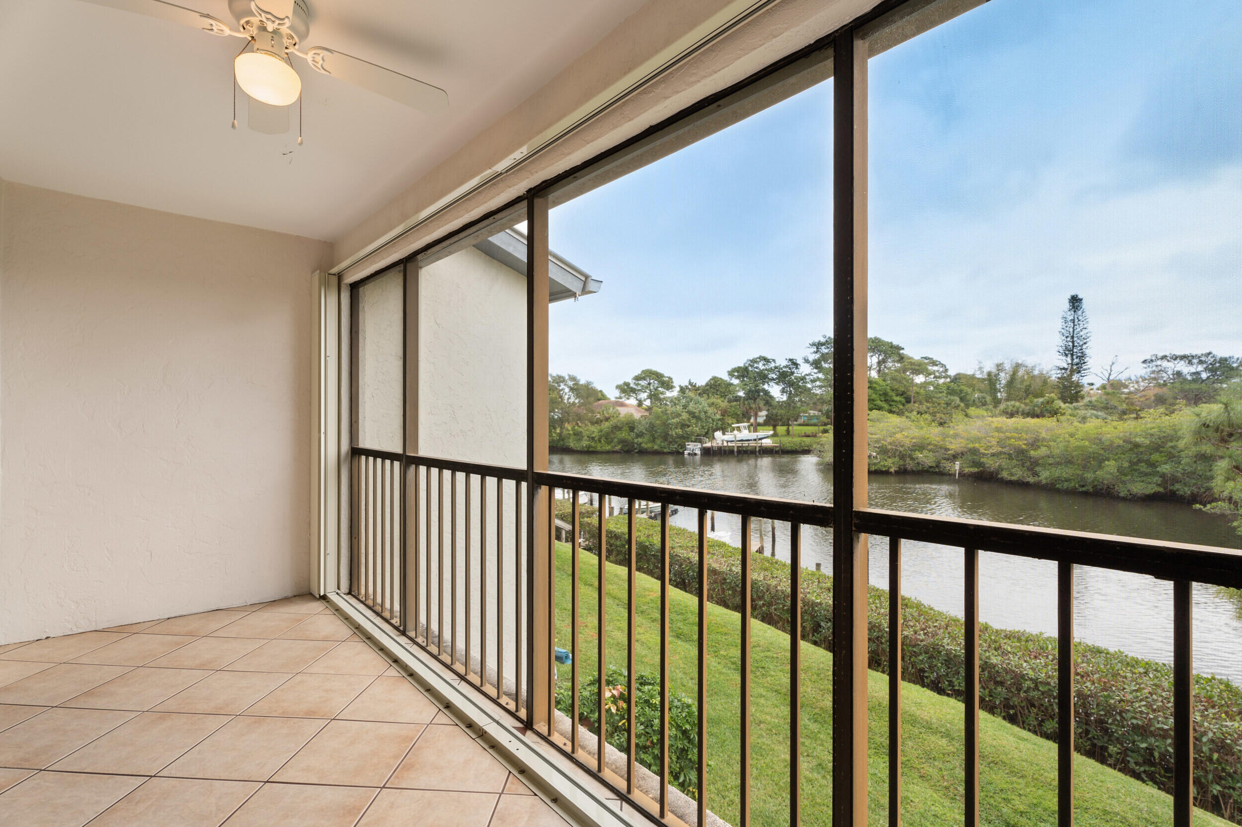 FISHERMAN'S LANDING CONDO - Residential