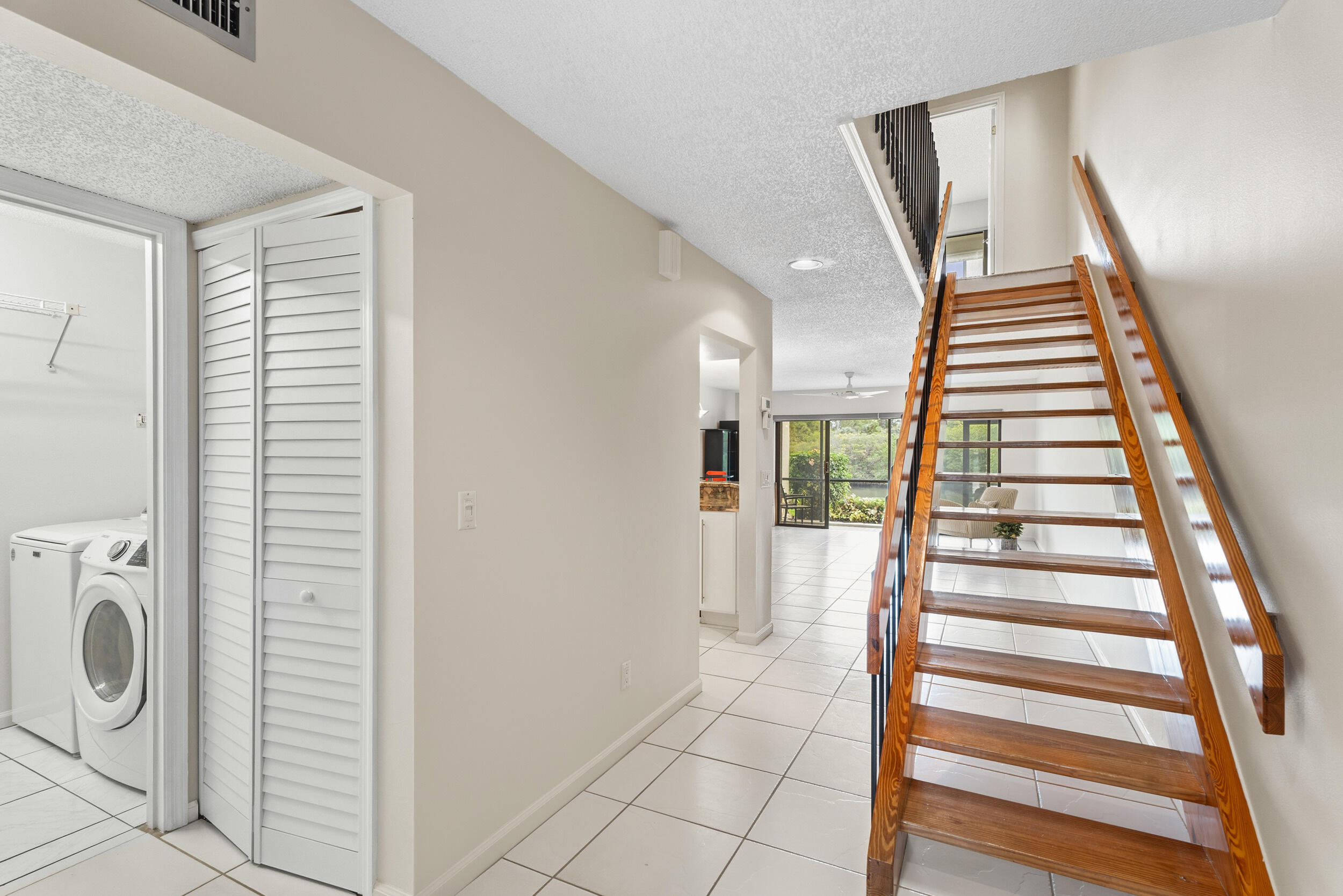 FISHERMAN'S LANDING CONDO - Residential