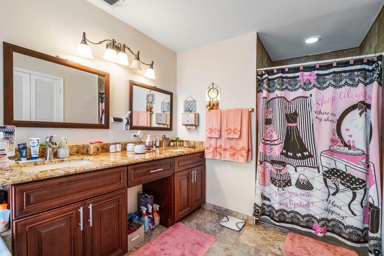 GREENVIEW SHORES 1 OF WELLINGTON - Residential