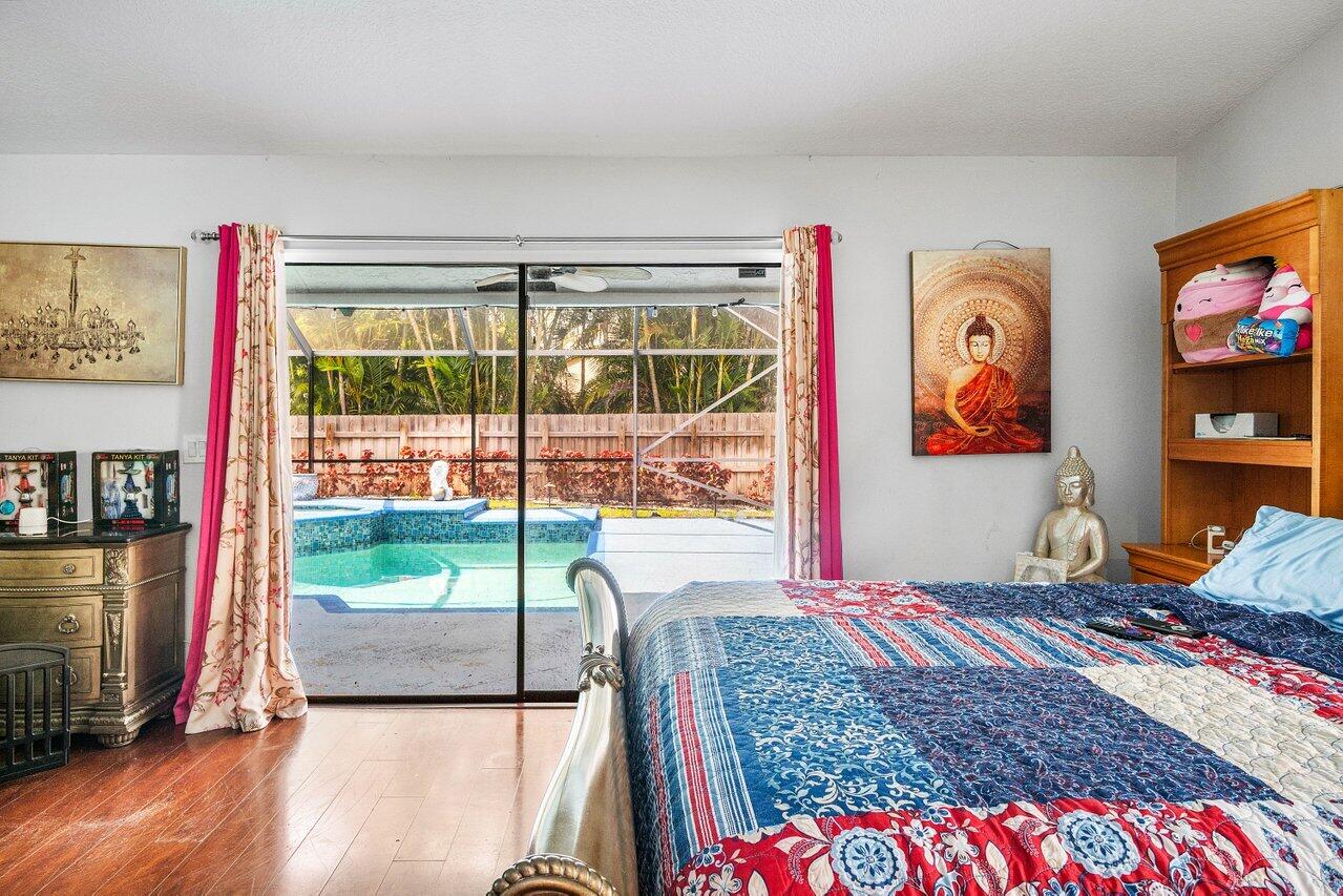 GREENVIEW SHORES 1 OF WELLINGTON - Residential