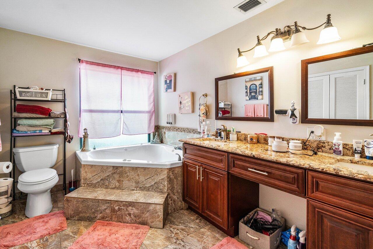 GREENVIEW SHORES 1 OF WELLINGTON - Residential