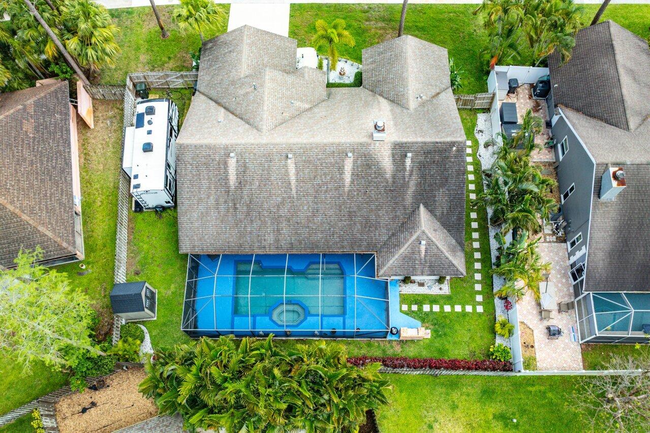 GREENVIEW SHORES 1 OF WELLINGTON - Residential