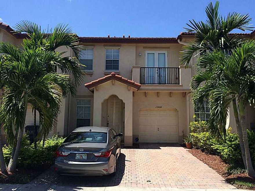 Beautiful Townhouse 3 Beds 2.5 Baths South - facing  (1) car garage  Laundry Room inside priced for quick sale!!! Upgraded and carefully maintained, Granite counter top, Large  Walk-in Closet, Jacuzzi, decorator window treatments, paved patio, accordion h urricane shutters. Enjoy all the amenities of the Fabulous Tuscany Clubhouse. Pool,  Fitness Center and Children play area. "SELLER VERY MOTIVATED"