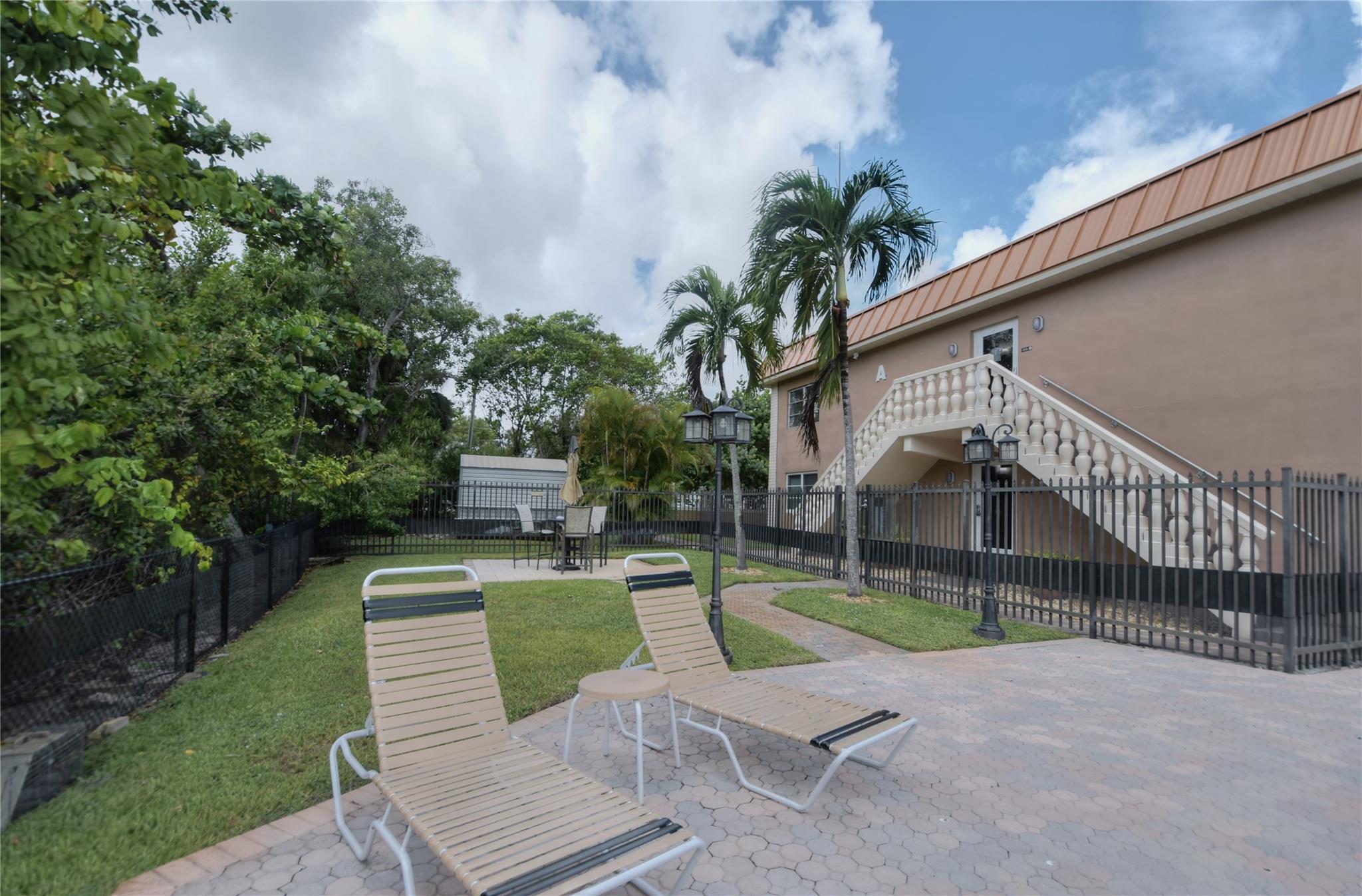 Manor Grove Village One I - Residential Lease