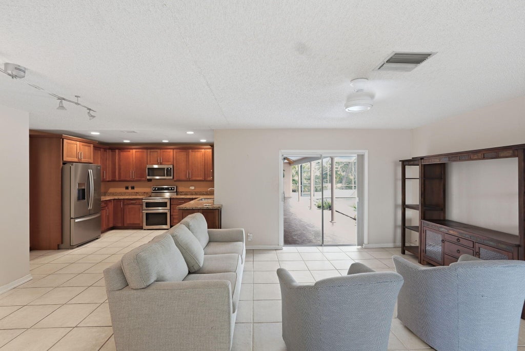 Photo of 601 NW 71ST Avenue, Plantation, FL 33317 (MLS # B26057722)
