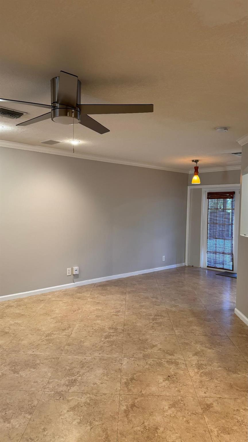 2032 Discovery Cir 2032