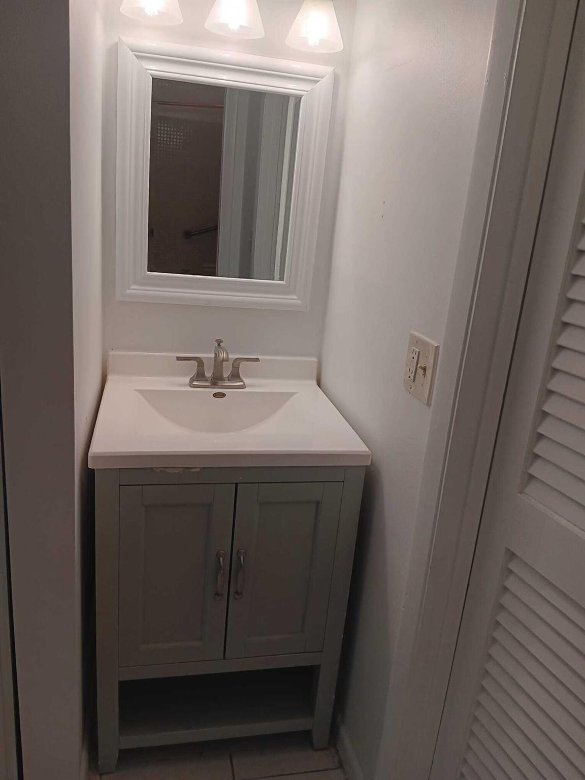 BOCA LAKES CONDO - Residential Lease