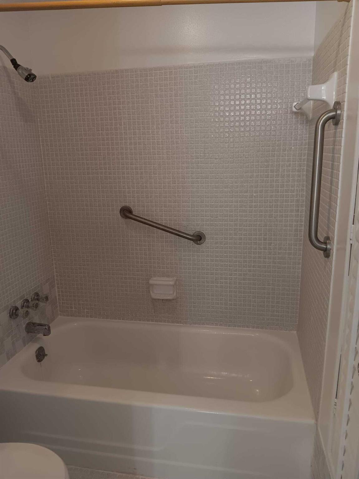 BOCA LAKES CONDO - Residential Lease