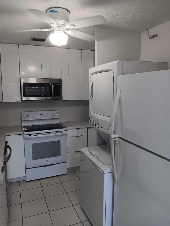 BOCA LAKES CONDO - Residential Lease