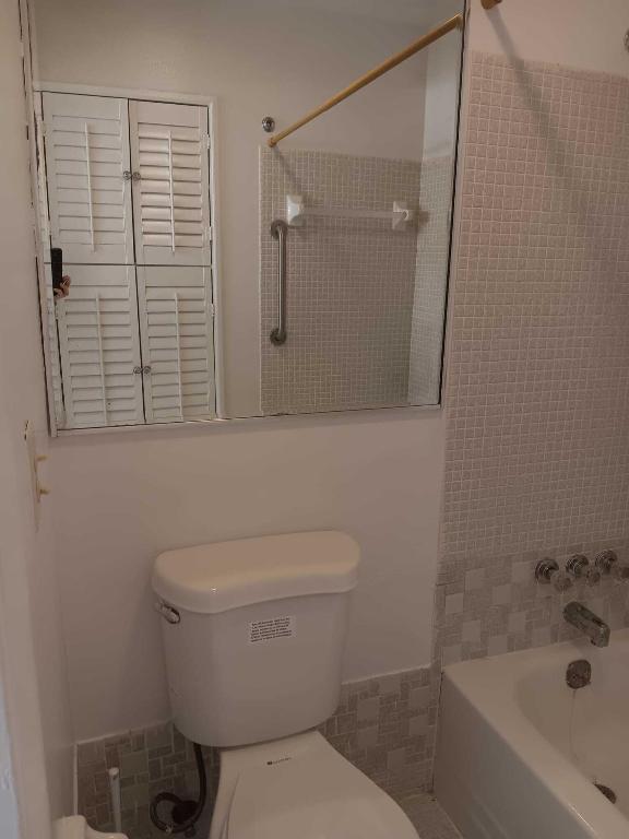 BOCA LAKES CONDO - Residential Lease