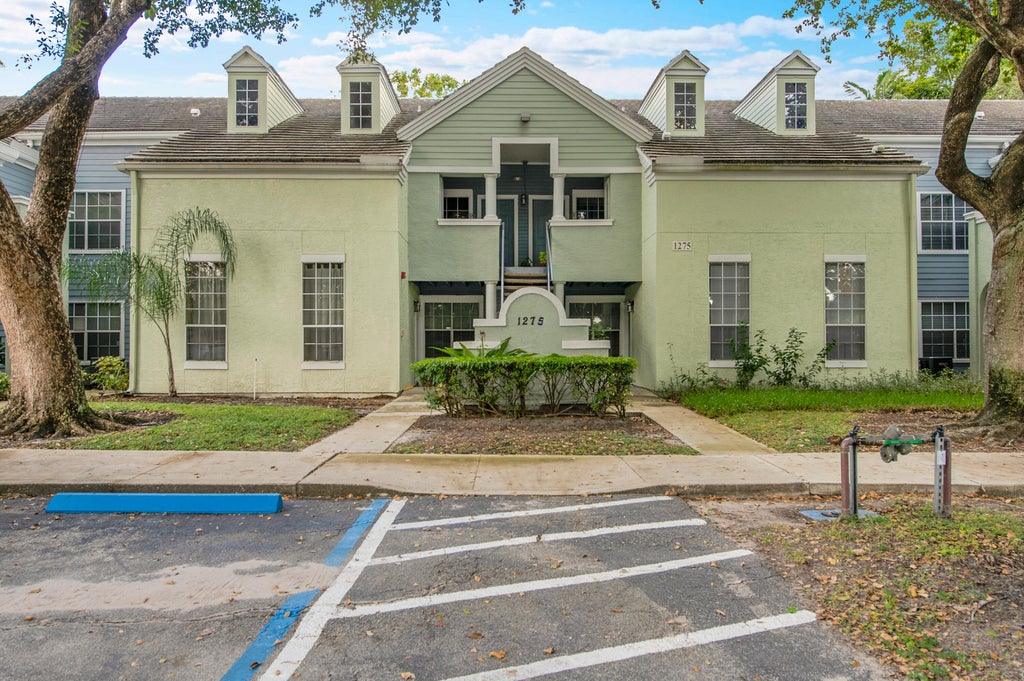 Photo of 1275 Crystal Way #K, Delray Beach, FL 33444 (MLS # R11139456)