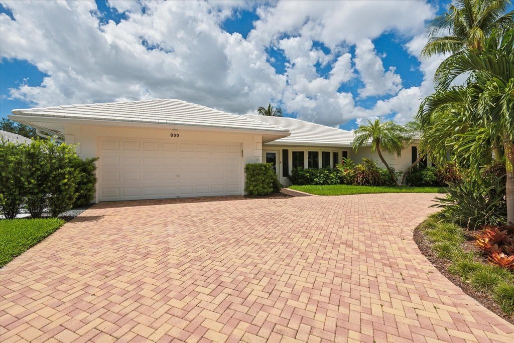 Photo of 800 Holly Lane, Boca Raton, FL 33486 (MLS # F10448426)