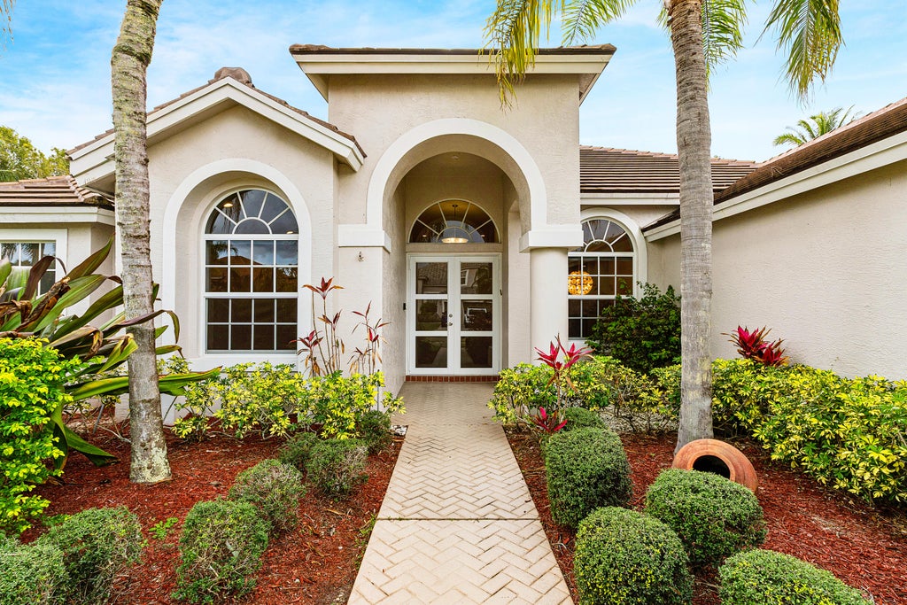 Photo of 21509 Halstead Drive, Boca Raton, FL 33428 (MLS # B26042751)
