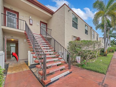 7 Willowbrook Lane 101 Delray Beach FL 33446