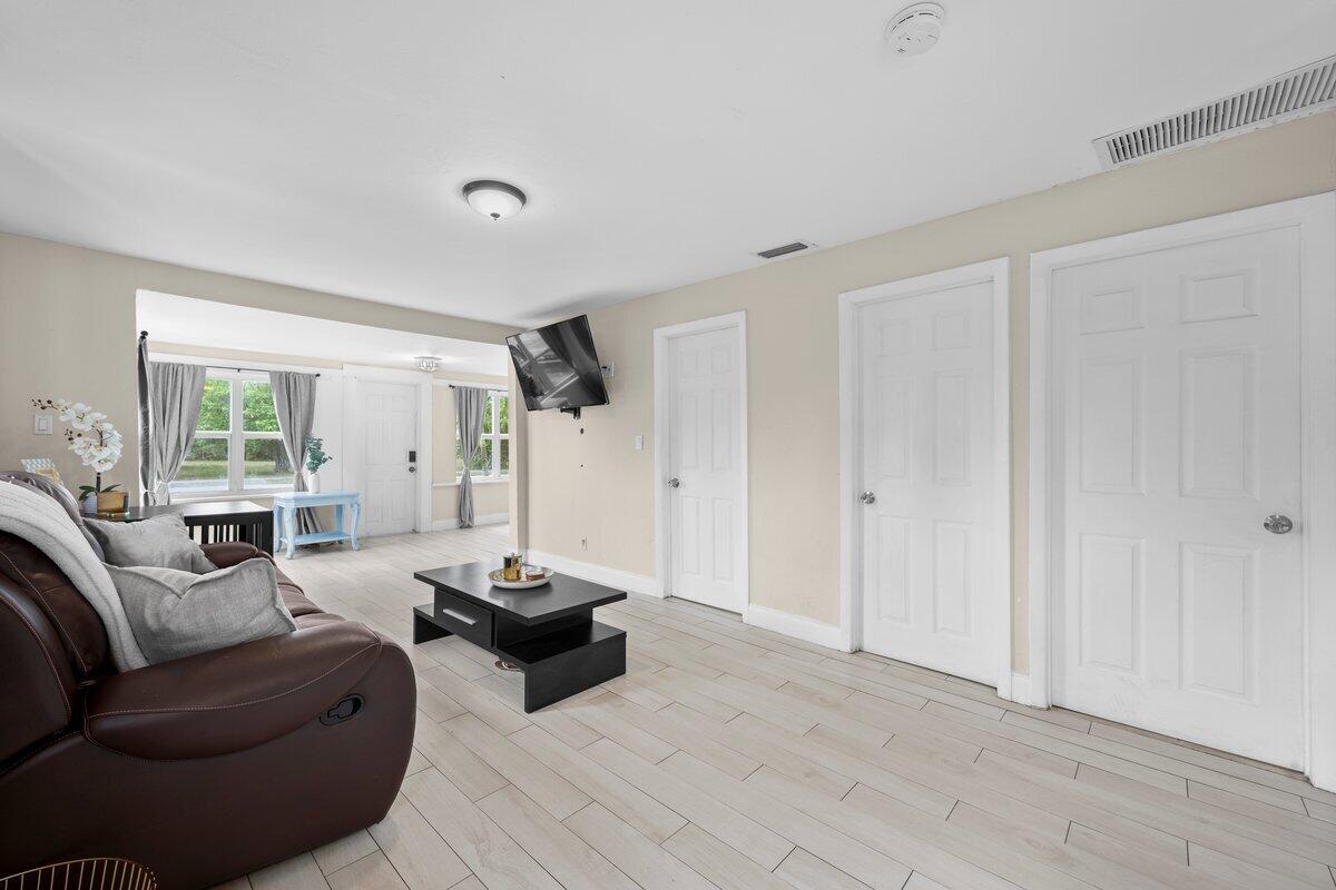 124 Jackson Avenue