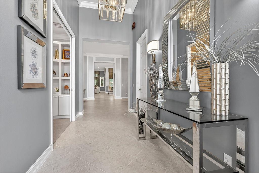 10013 Yellowfield Drive, Boynton Beach, FL, 33473/$898,000 1 10013 Yellowfield Drive