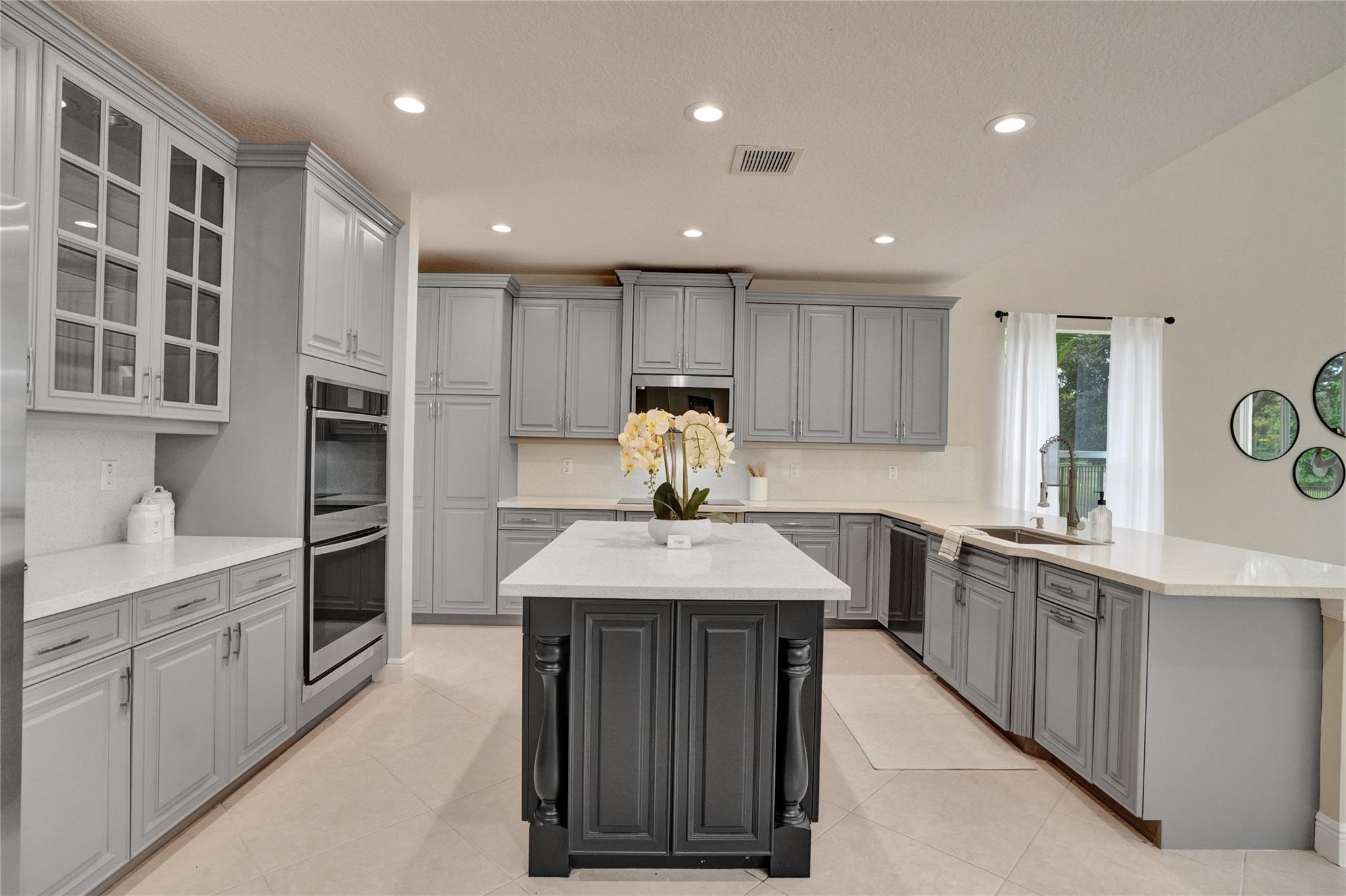 LONG LAKE RANCHES WEST - Residential