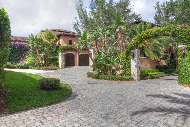 BEARS CLUB VILLAS CONDOMI - Residential