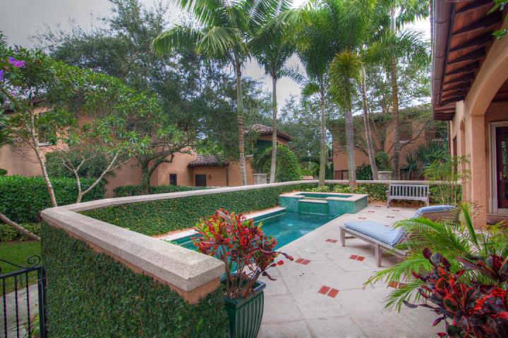 BEARS CLUB VILLAS CONDOMI - Residential