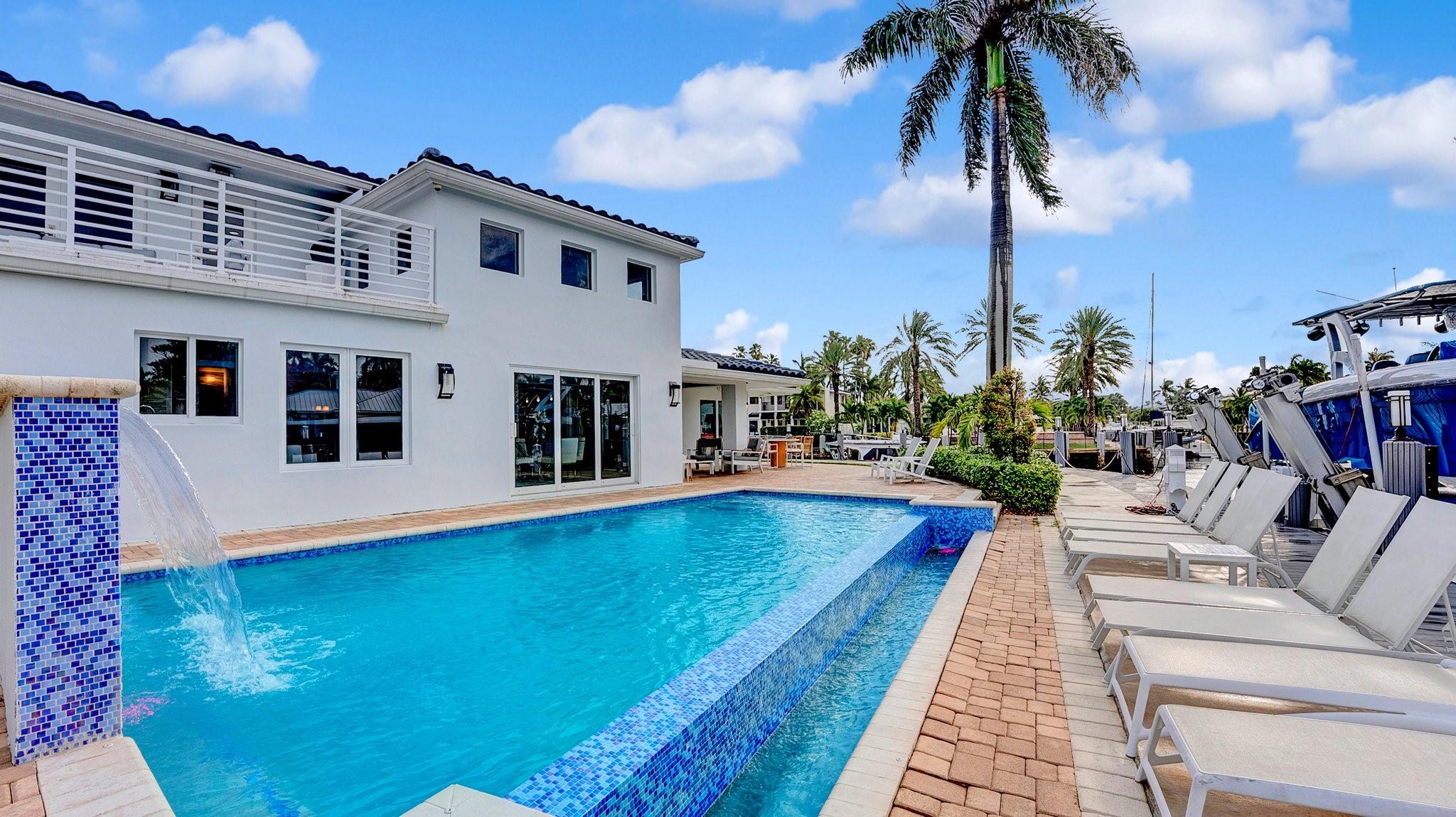 SANTA BARBARA SHORES - Residential