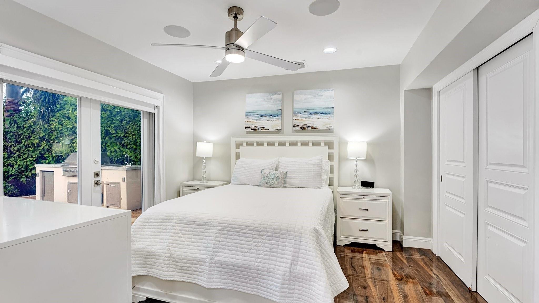 SANTA BARBARA SHORES - Residential