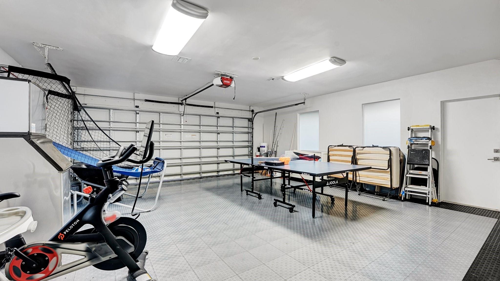 SANTA BARBARA SHORES - Residential