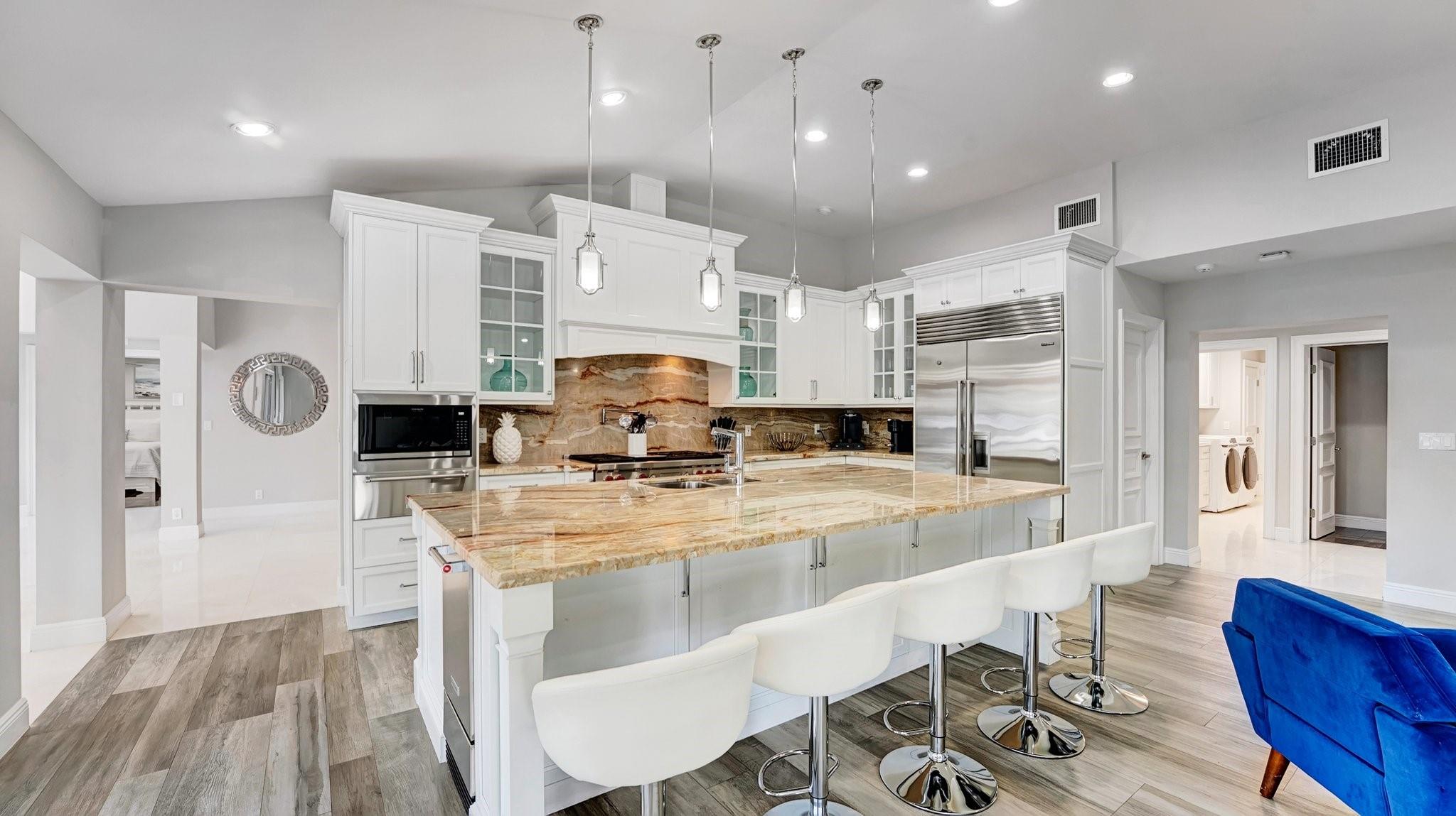 SANTA BARBARA SHORES - Residential