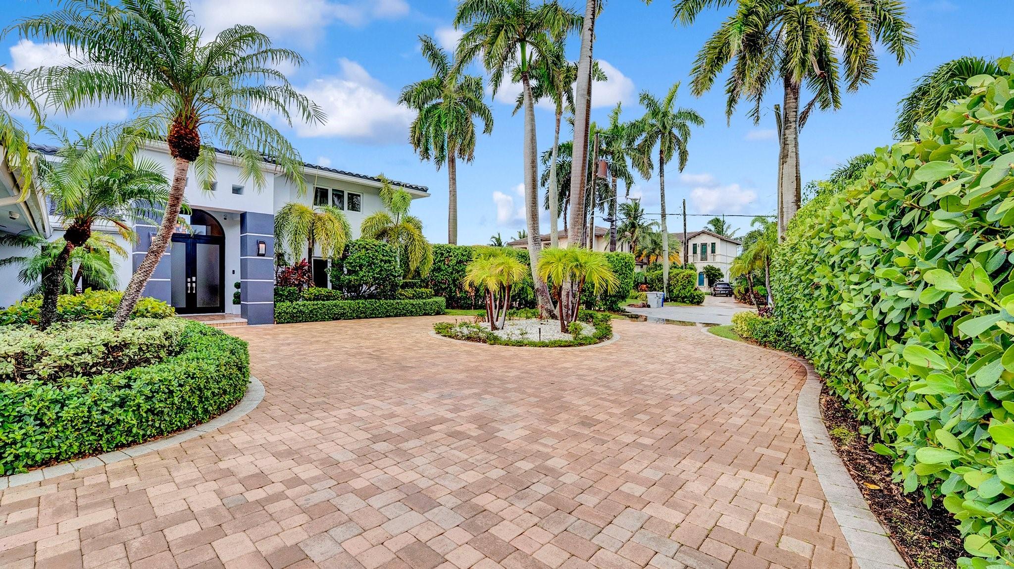 SANTA BARBARA SHORES - Residential