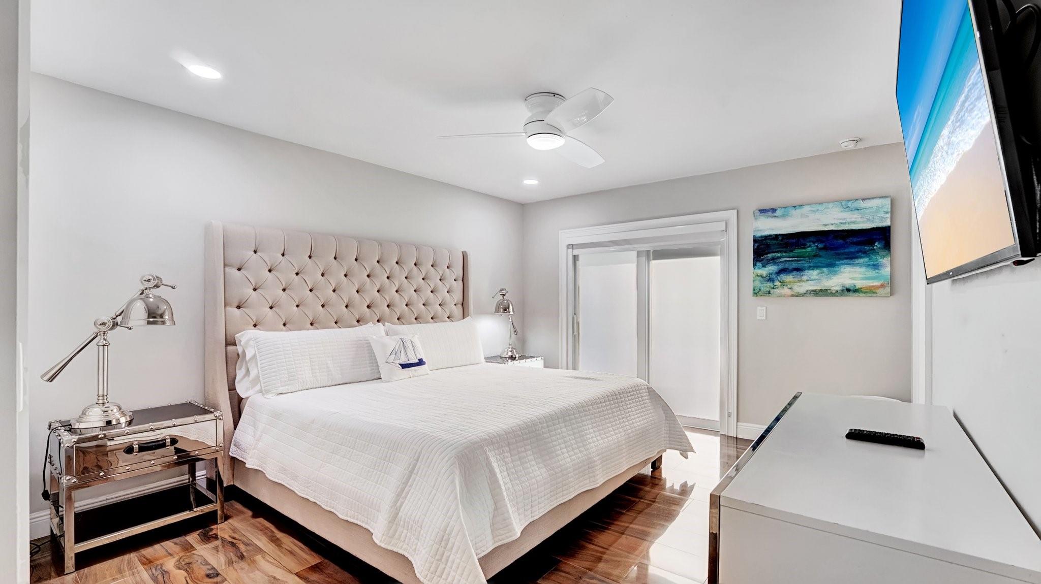 SANTA BARBARA SHORES - Residential