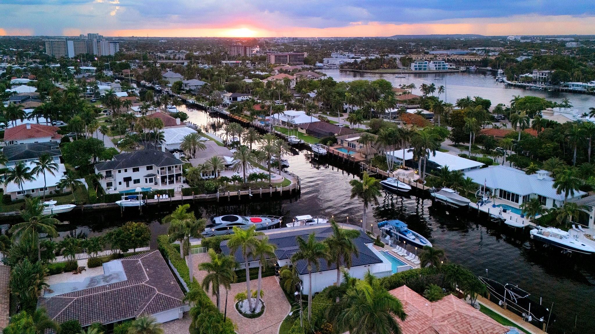 SANTA BARBARA SHORES - Residential
