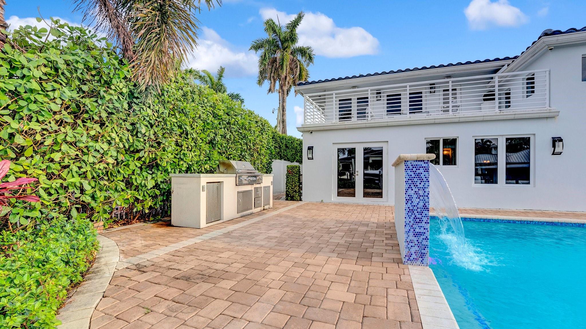 SANTA BARBARA SHORES - Residential