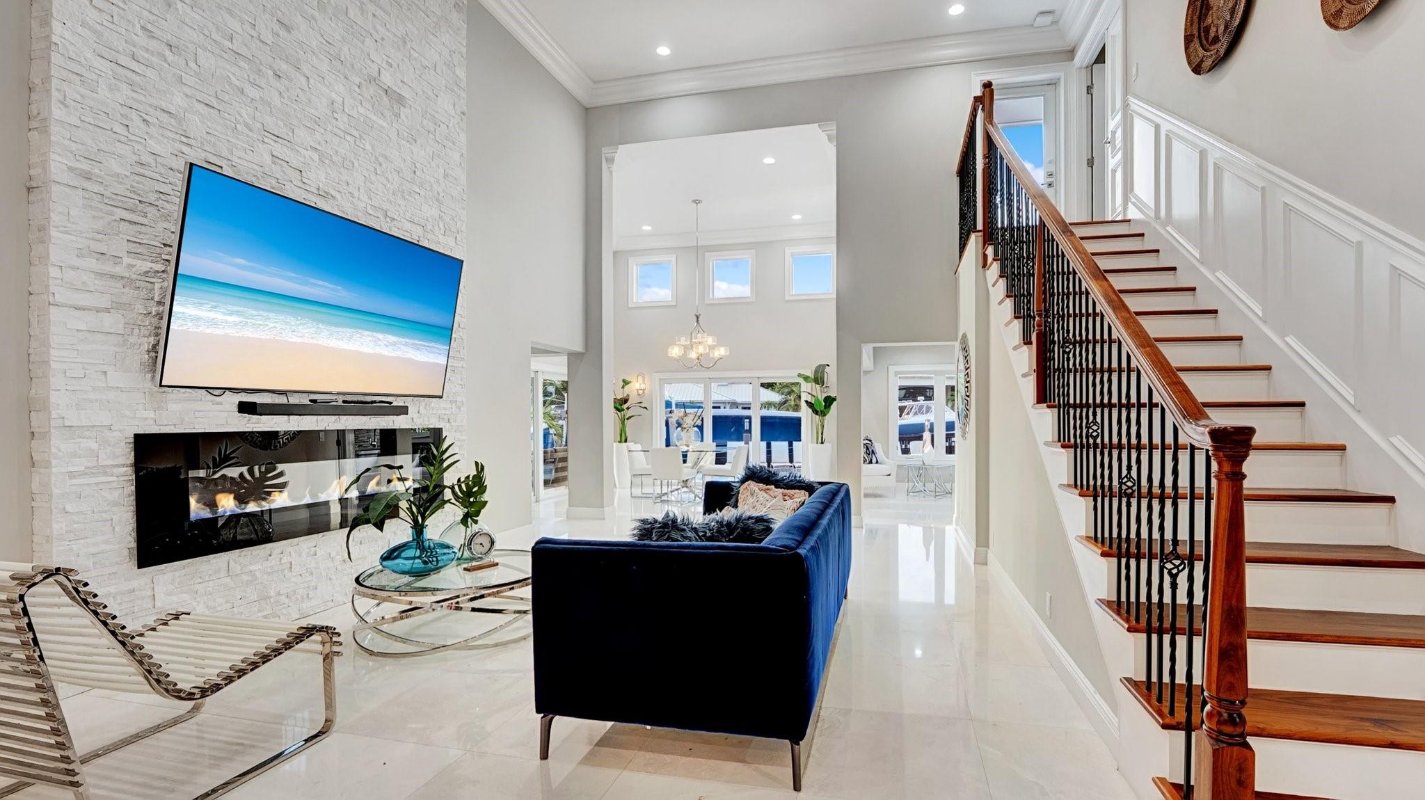 SANTA BARBARA SHORES - Residential