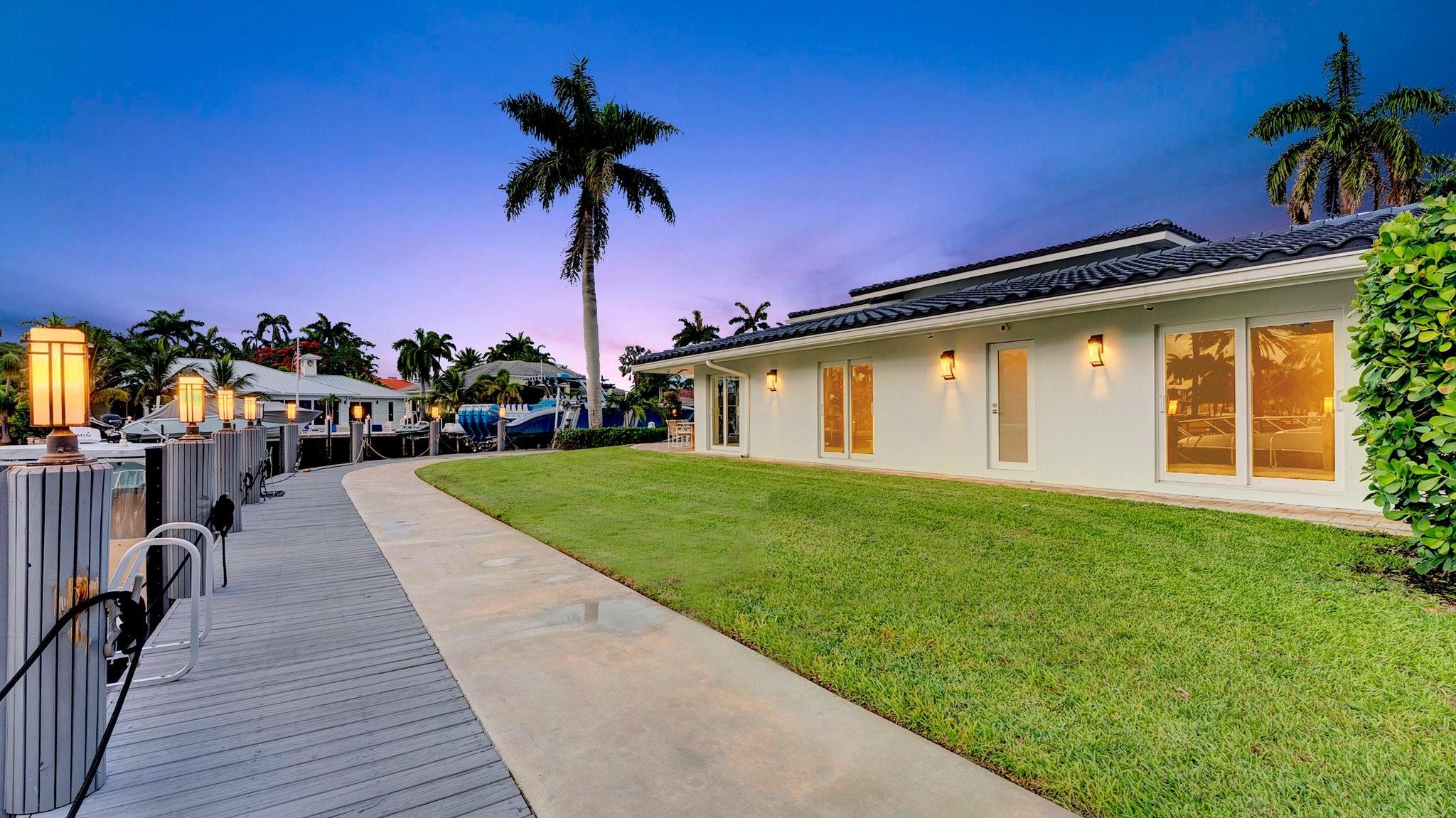 SANTA BARBARA SHORES - Residential