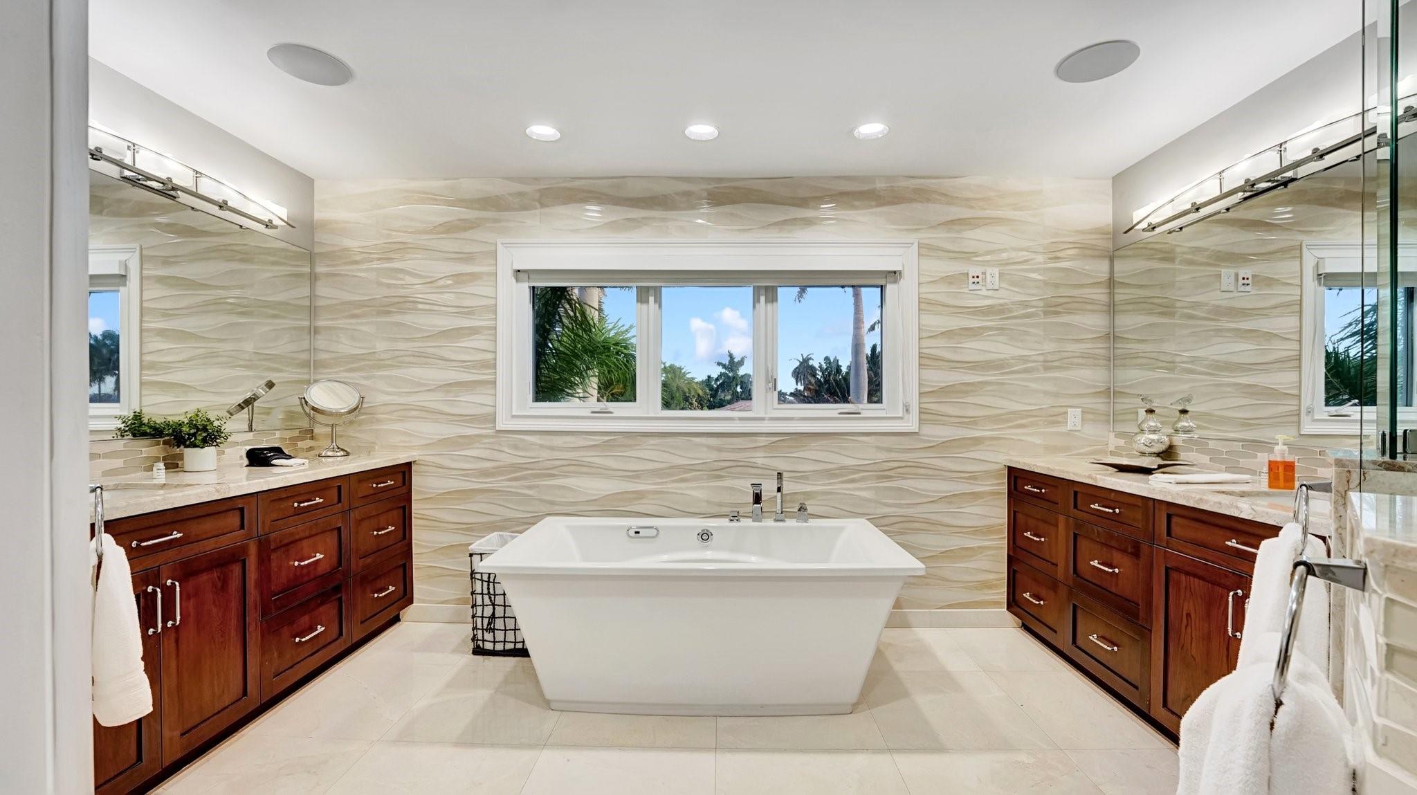 SANTA BARBARA SHORES - Residential