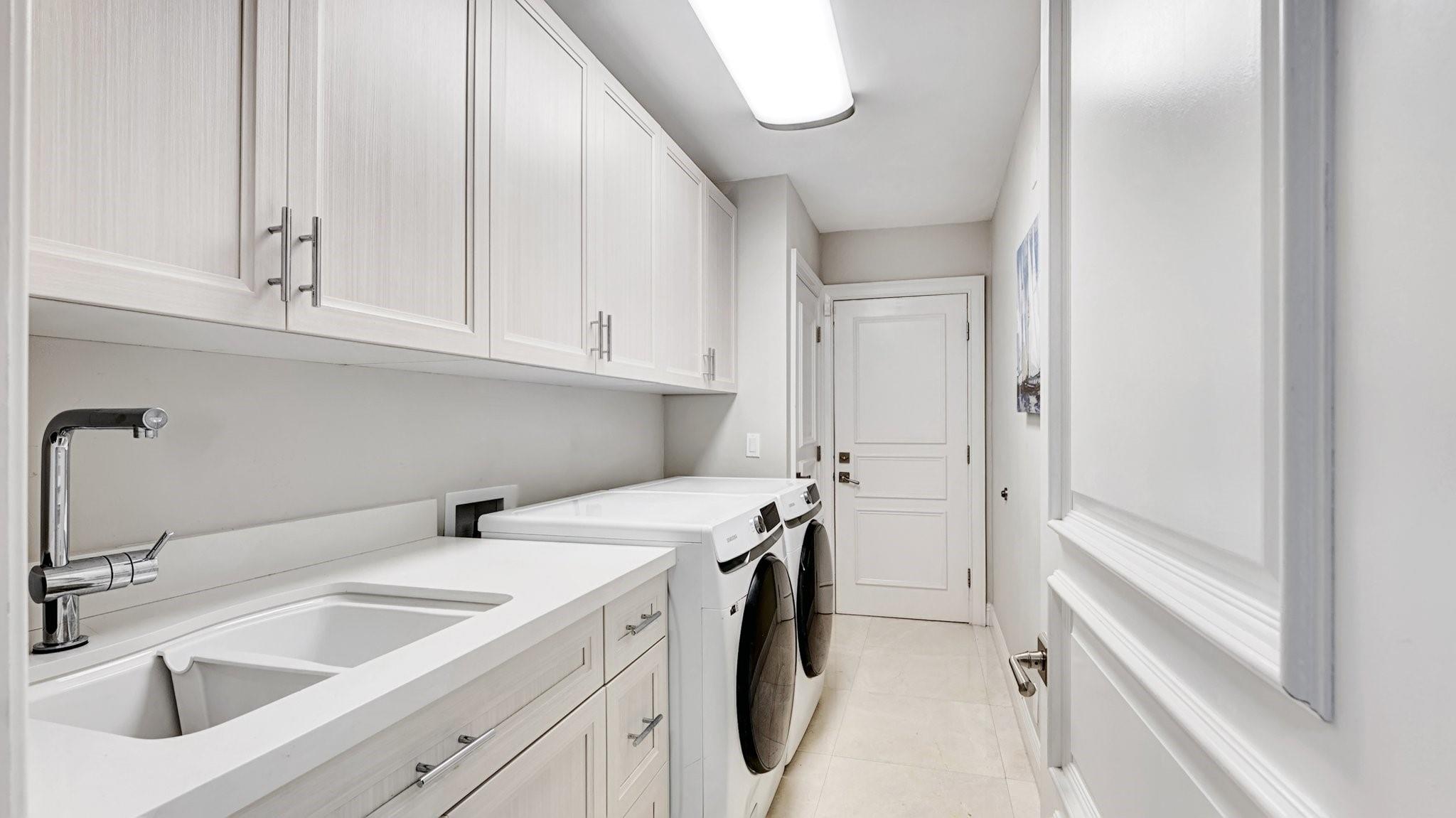 SANTA BARBARA SHORES - Residential