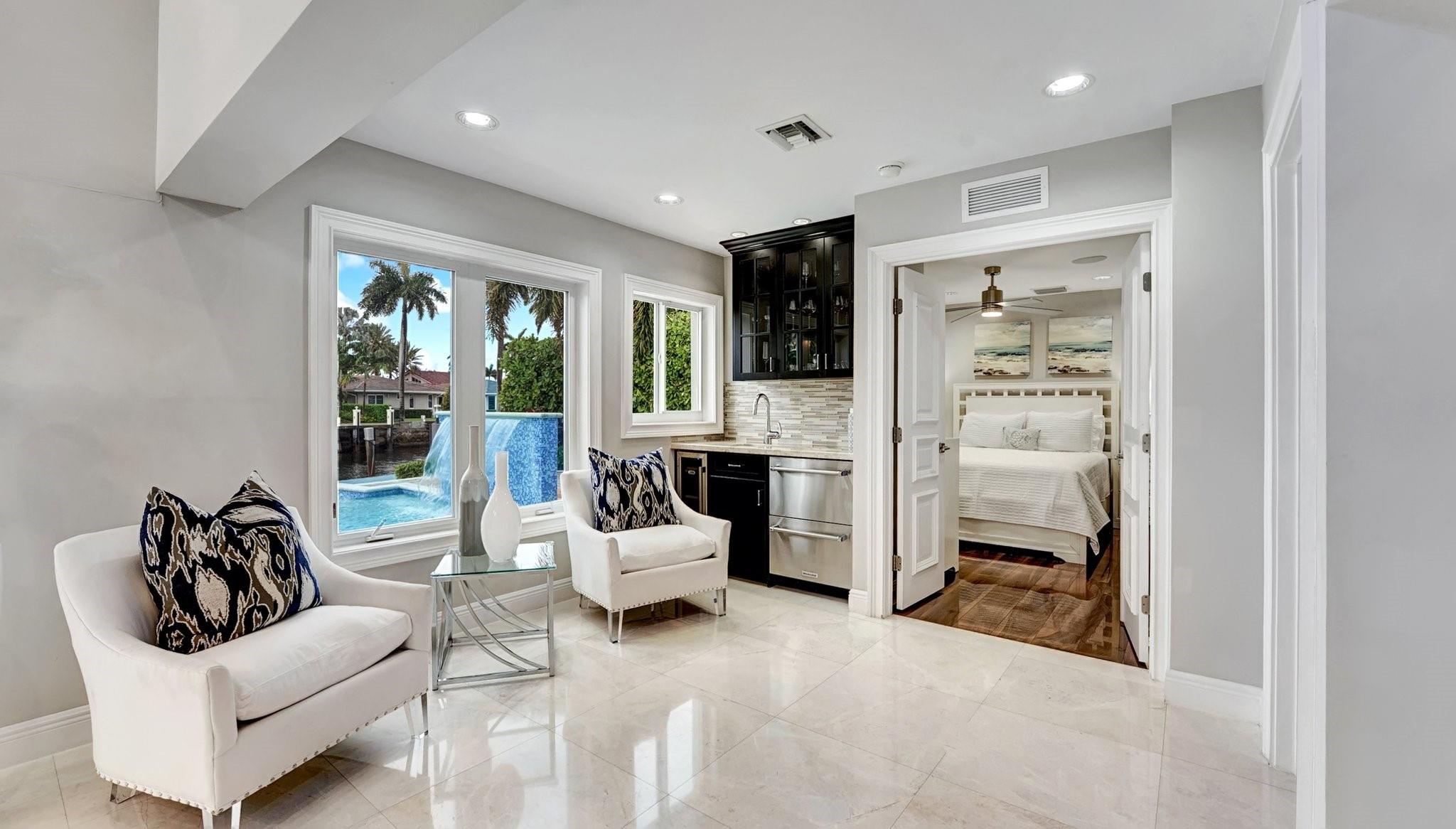 SANTA BARBARA SHORES - Residential